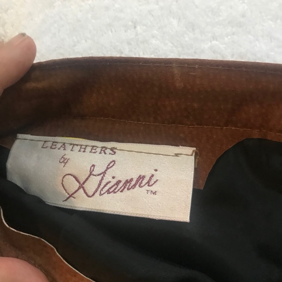 Cocoa colored suede skirt - Picture 2 of 5